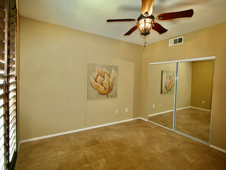 820 Canterra St #2052 — Photo 27
