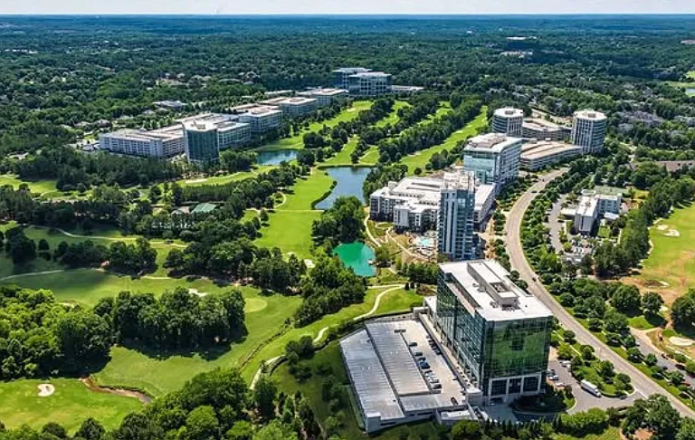 the bowl - park and restaurants walking distance