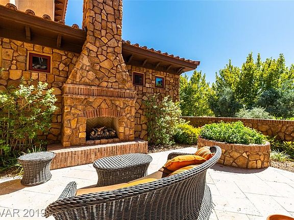 2nd image of 9812 Moon Valley Pl