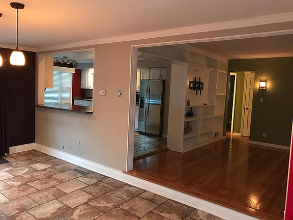 4th image of 6601 W 115th St