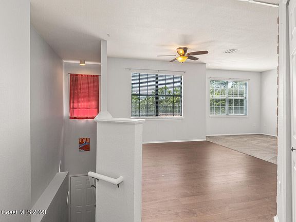 4th image of 5683 Star Rush Dr APT 201