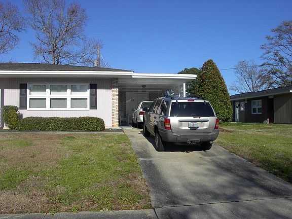 2nd image of 3752 Tea Rose St. #3752