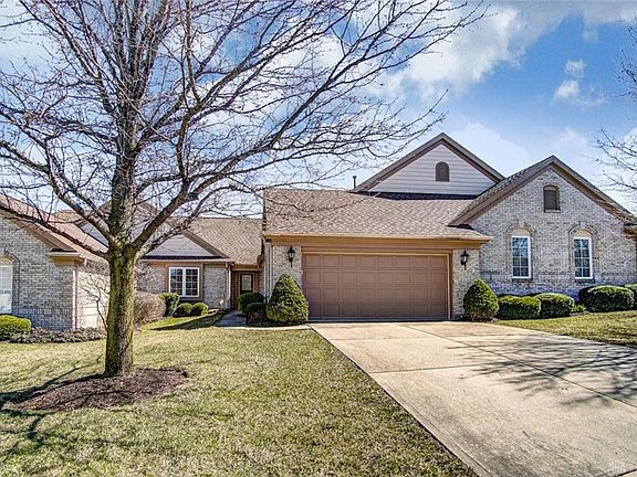 3rd image of 6810 Lorien Woods Dr