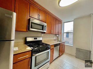 717 Henry St #3, Brooklyn, NY 11231