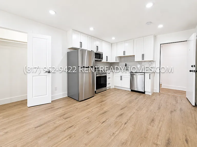 1510 W Jefferson Blvd #102 — Photo 3