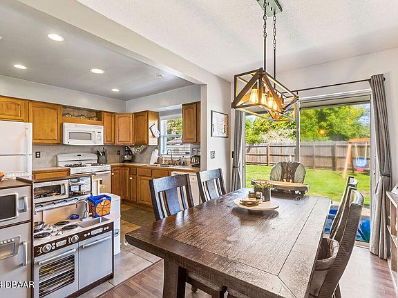 5th image of 1320 Golf Ave