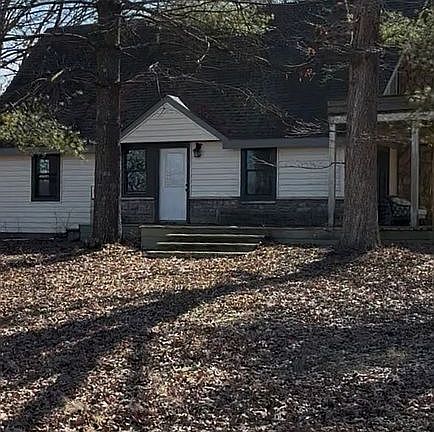 4th image of 146 Wagon Wheel Rd