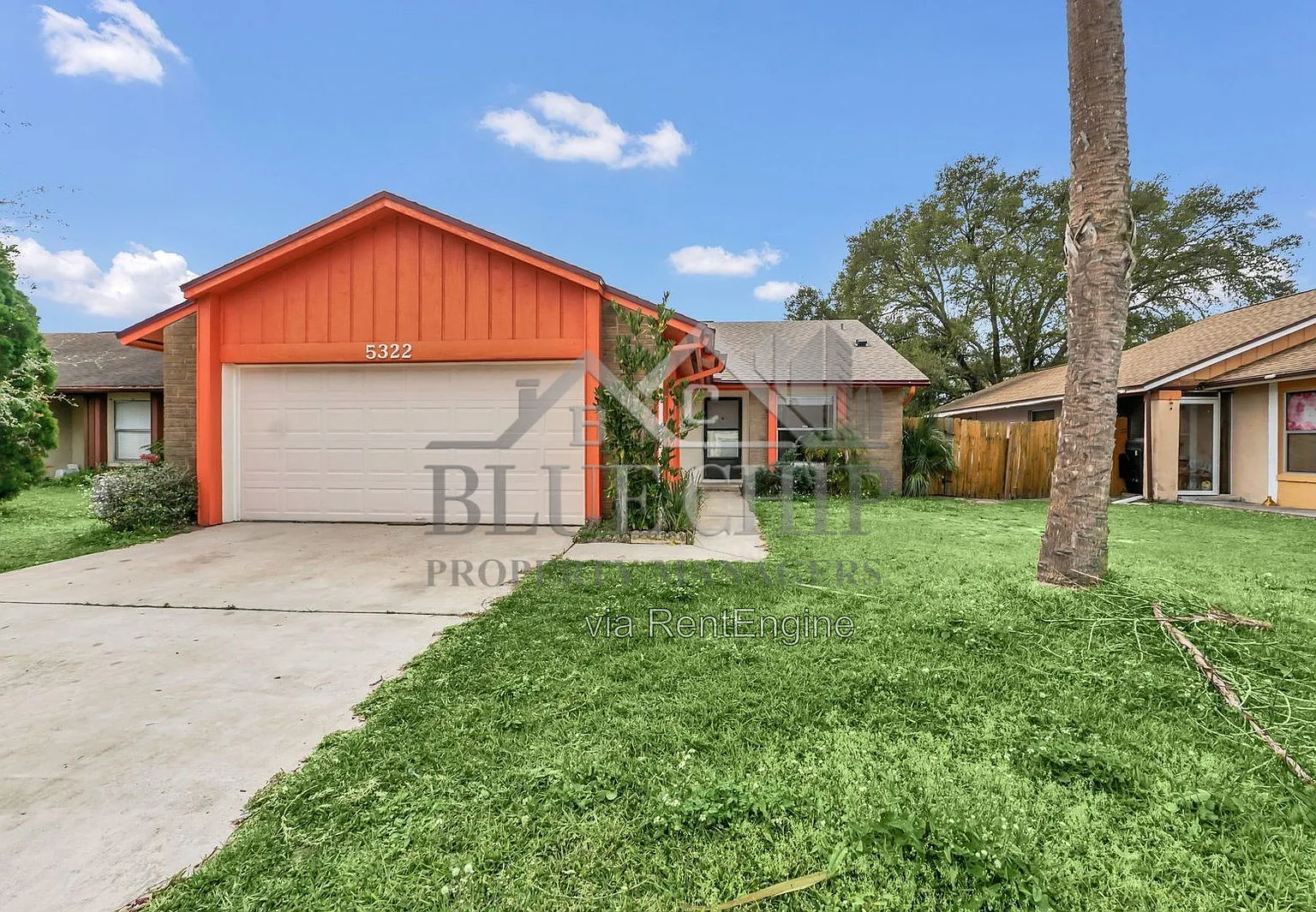 3 bed, 2.0 bath, 1328 sqft, $2,200 — Photo 1