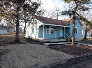 24 Vine St, Park Hills, MO 63601