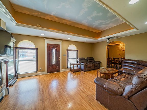 2nd image of 113 Homer Dr