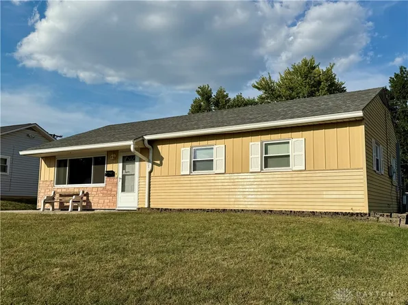 2490 Midvale St, Dayton, OH 45420