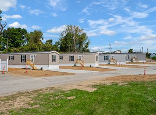 Center Manor, Monaca, PA 15061