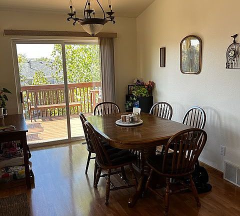 dining room to upper deck