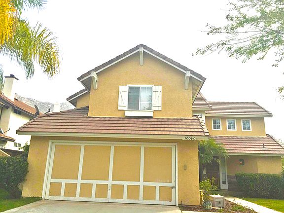 3rd image of 10054 Thornbird Ct