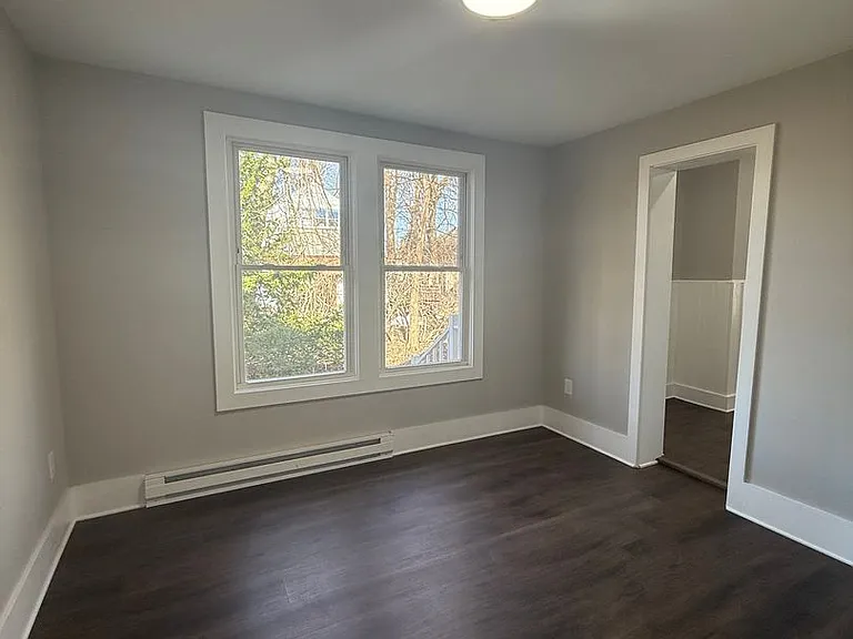 200 Main St. - Red Pod — Photo 8