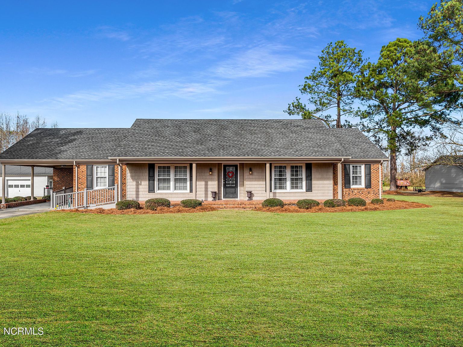 326 Maury Ballpark Street, Snow Hill, NC 28580 | Zillow