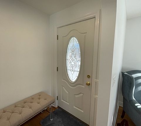2nd image of 158 Windsor Ave