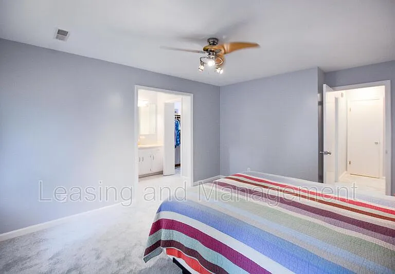 2156 Forest Lakes Blvd — Photo 18