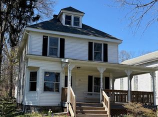 98 Main St, Chester, NY 10918