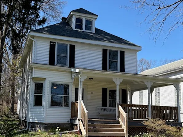 98 Main St, Chester, NY 10918