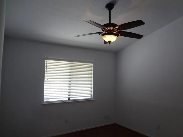 8126 Briar Ridge Ln — Photo 11