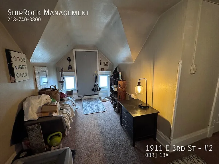 1911 E 3rd St #2 — Photo 4