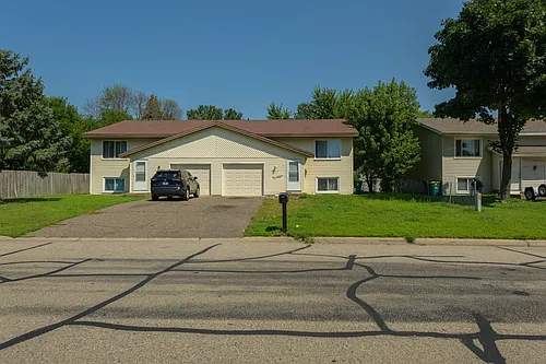 6124 73rd Ave N Photo 1