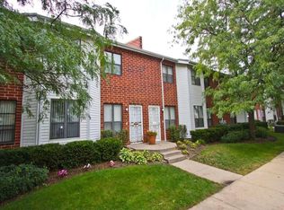 1212 E 46th St APT B, Chicago, IL 60653