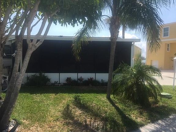 5th image of 1361 Nettles Blvd