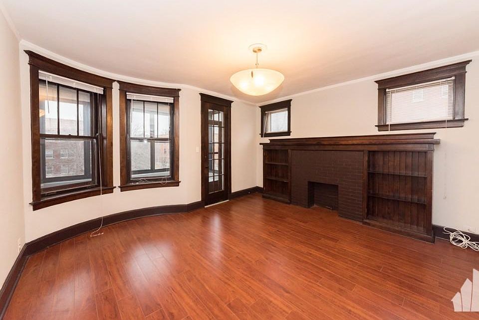 1st image of 4653 N Beacon St #X1