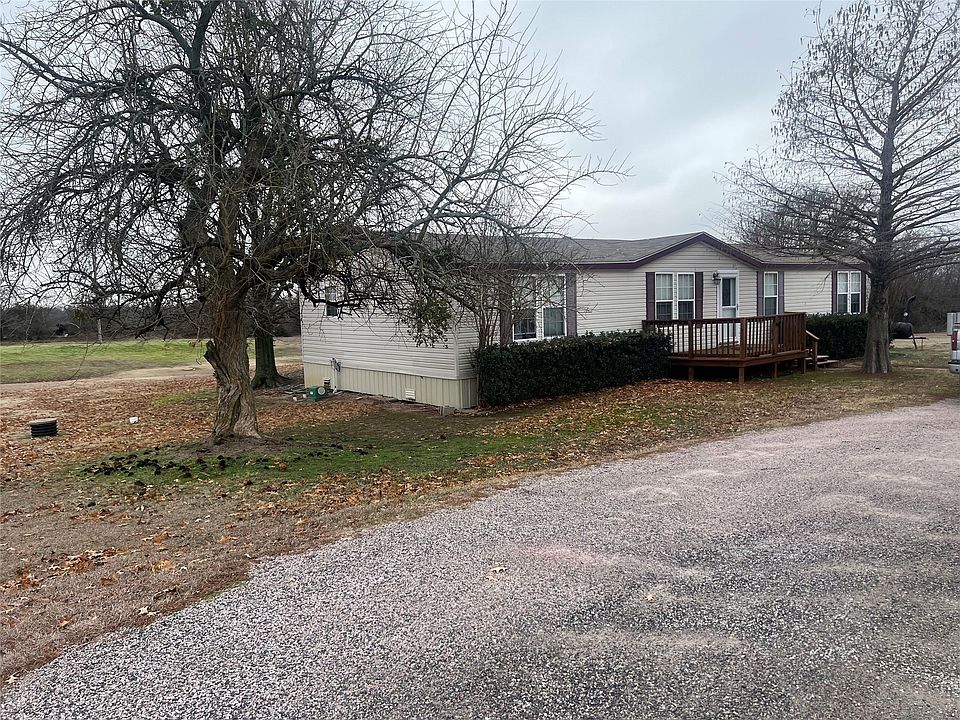 1st image of 410 Oak Hollow Ln