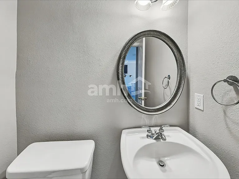 15907 Circlegreen Dr — Photo 10