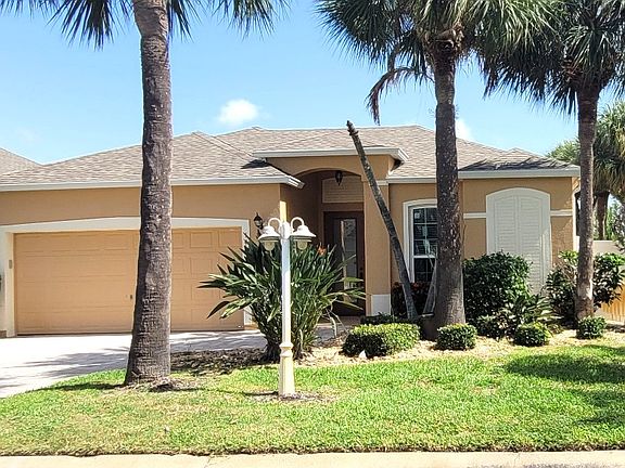 2nd image of 142 Babylon Ln