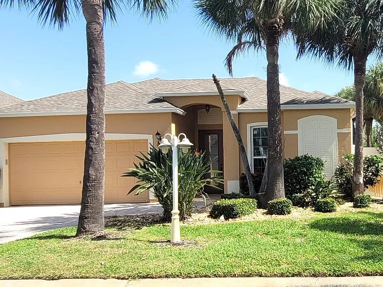 142 Babylon Ln — Photo 2