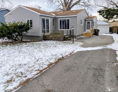 3246 Navarre Blvd, Monroe, MI, 48162