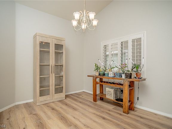 4th image of 10305 Birch Bluff Ln