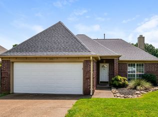 3846 Walden Meadow Dr, Memphis, TN 38135