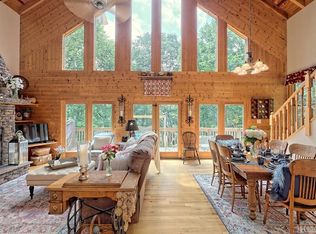 16 Splendor Cove Rd, Cullowhee, NC 28723