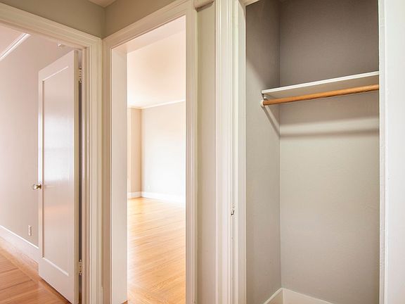 3rd image of 2300 Bay St APT 201