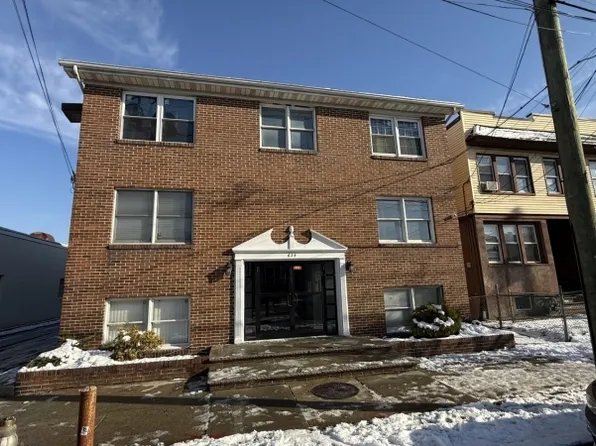 634 S Broad St #C-2, Elizabeth City, NJ 07202