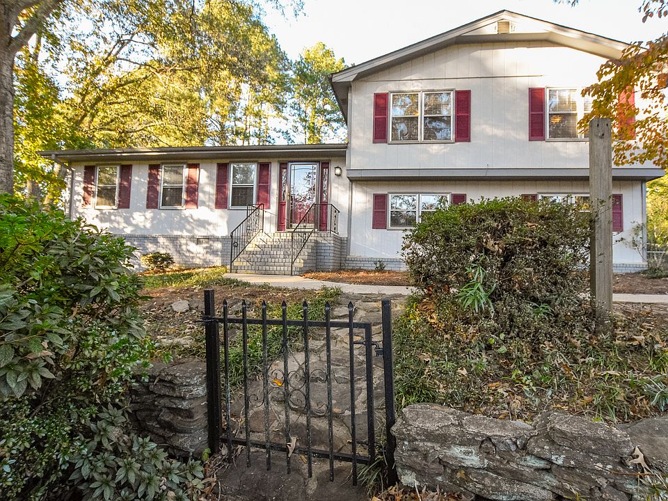 1st image of 3223 River Oak Pl