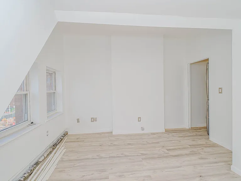 384 Lafayette Ave #1 — Photo 8