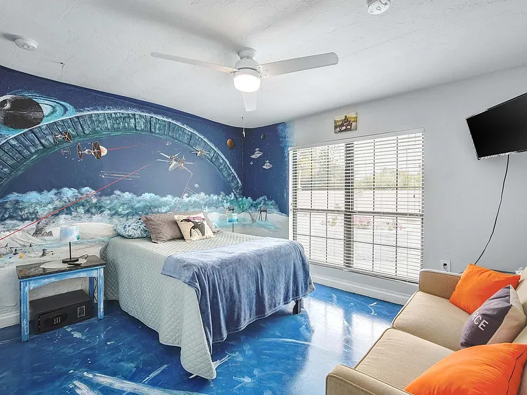 Bedroom