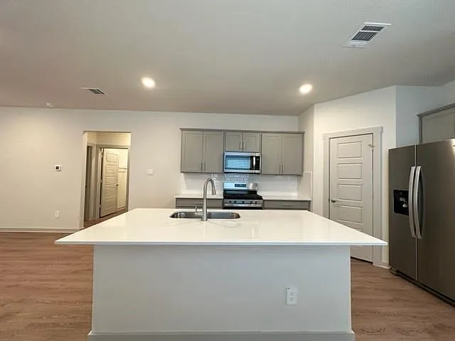 1316 Plymouth Rd — Photo 11