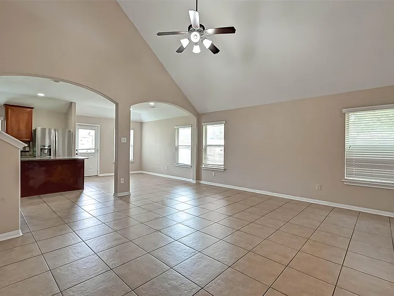 6402 Black Bamboo Ln — Photo 5