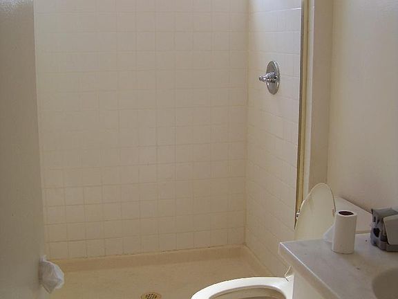 3rd image of 1804 Kassabian Ave