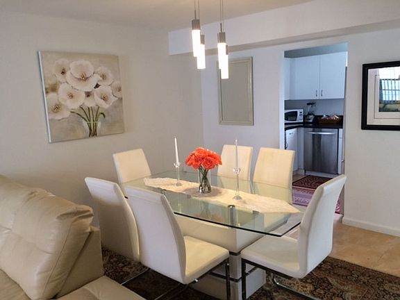 4th image of 821 Collins Ave APT 303