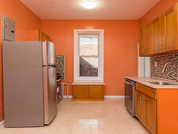 2nd image of 14-27 29th Ave #3R