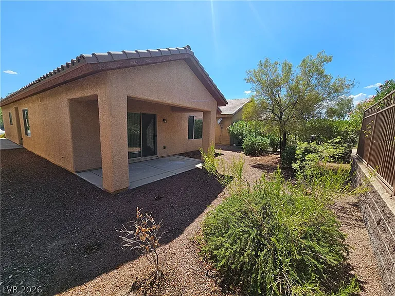 5958 Saddle Horse Ave — Photo 2