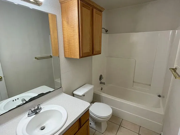 3760 Oldenburg Ln — Photo 5